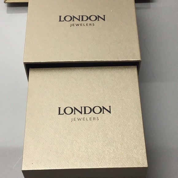 David Yurman Novella Y Neclase Blue Topaz and Pave Diamonds - Picture 8 of 16